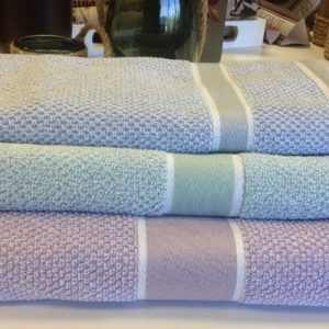 Eleanor James Seattle Hand Towel – Lilac
